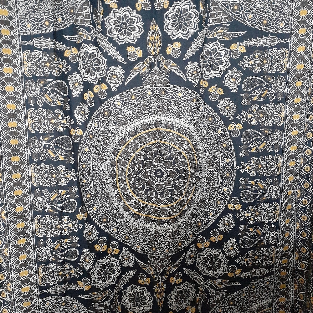 Scarf - Picture 4 of 6